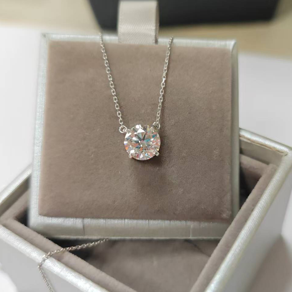 PT950 Moissanite Necklace Gemstone Pendant