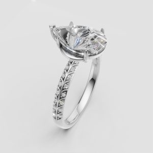 PT950 Pear Cut Moissanite Ring