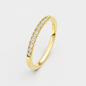 18K Gold Ring with Round Cut Gems