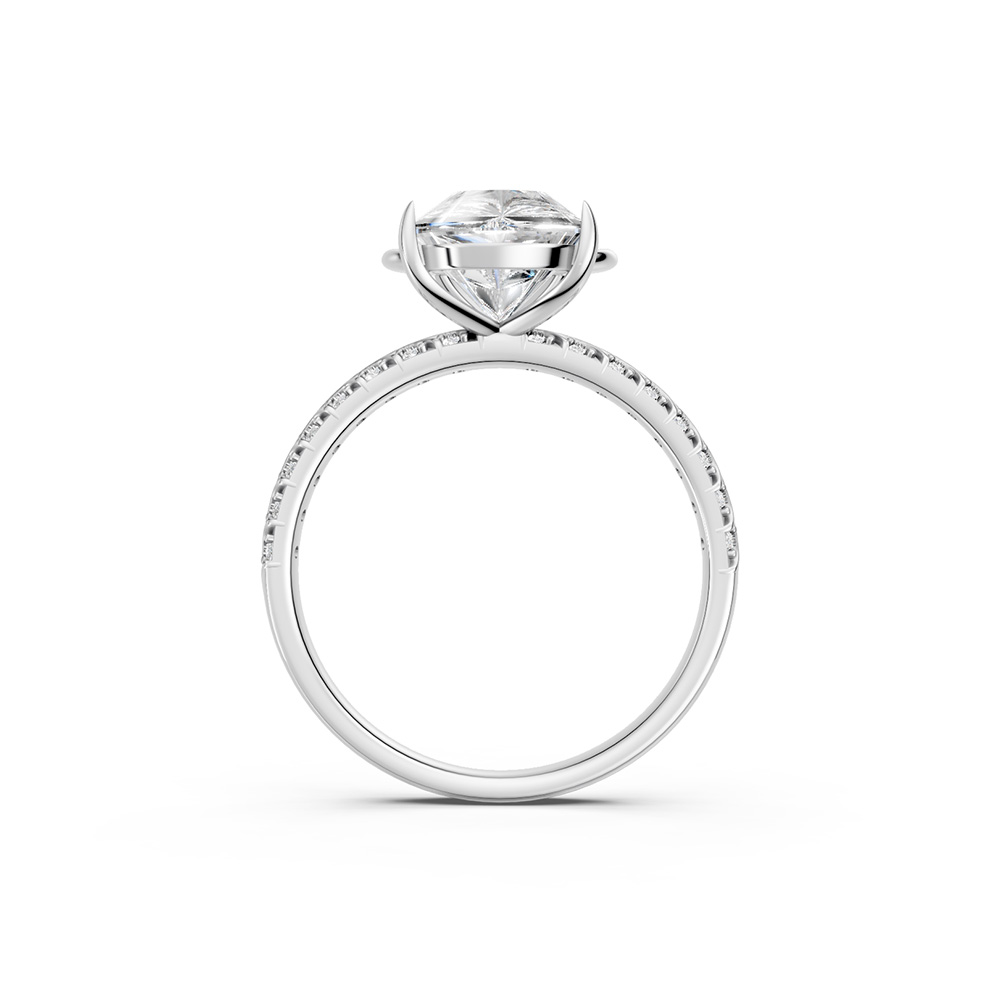 PT950 Gold Ring with Pear Cut Center Stone - Image 3